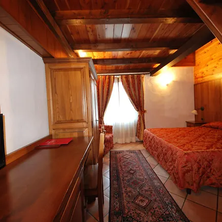 Hotel Bellevue Champoluc