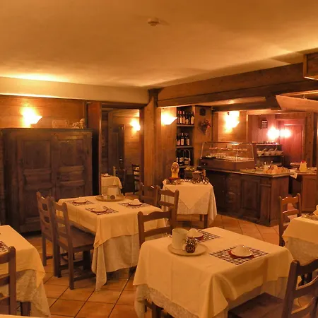 Bellevue Szálloda Champoluc